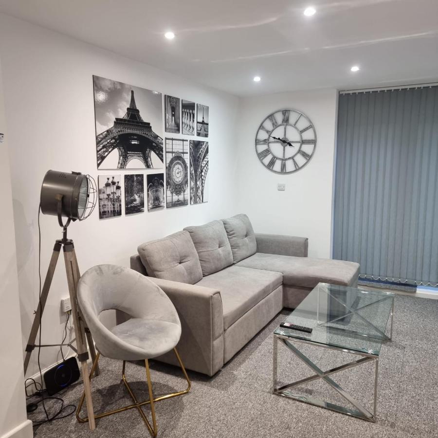 Classic 2 Bed Apartment In Oldkent Road Londres Extérieur photo
