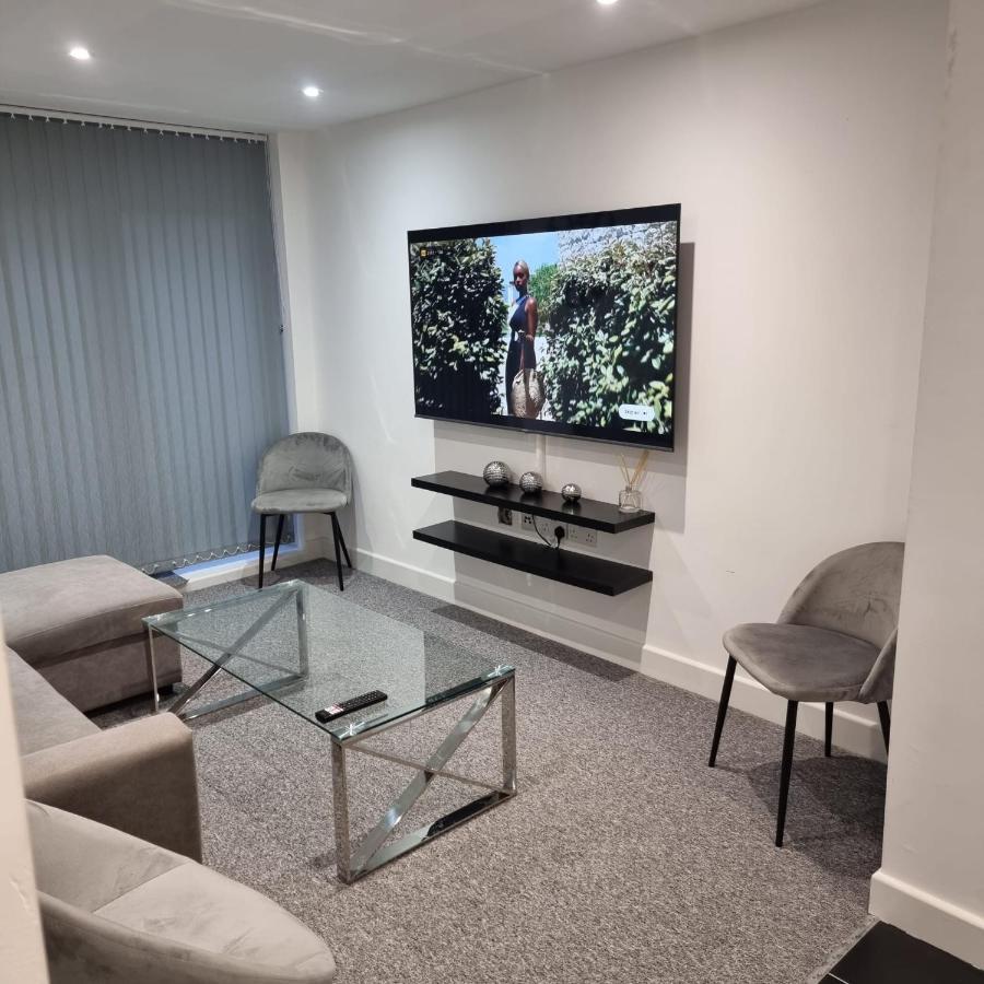 Classic 2 Bed Apartment In Oldkent Road Londres Extérieur photo
