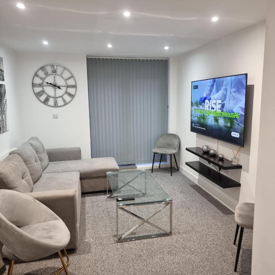 Classic 2 Bed Apartment In Oldkent Road Londres Extérieur photo