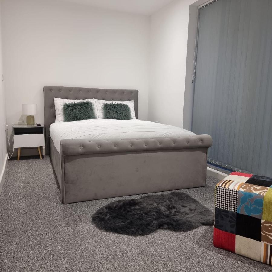 Classic 2 Bed Apartment In Oldkent Road Londres Extérieur photo